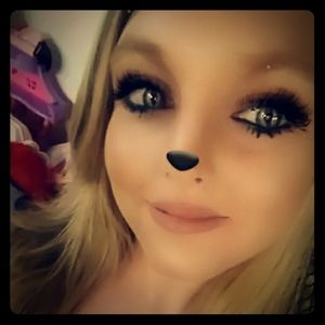 Meet your Posher, Ashly